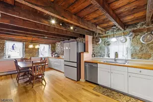 22 Kelly Pl, Stanhope, NJ 07874 - Photo 8