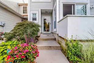 11 Borelle Square, Sayreville Boro, NJ 08859 - Photo 2