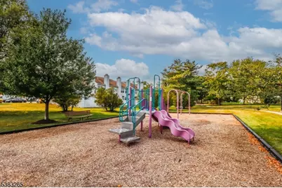 11 Borelle Sq, Sayreville Boro, NJ 08859 - Photo 38