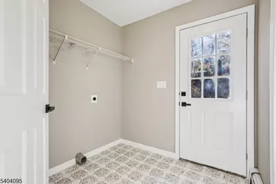 24 Arapaho Trl, Sparta Township, NJ 07871 - Photo 20