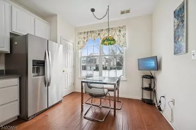 17 Ebersohl Cir, Readington Twp., NJ 08889 - Photo 4