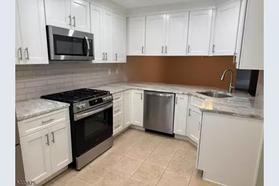 13 Homestead Ln, Lincoln Park, NJ 07035 - Photo 4