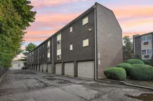 421 Bloomfield Ave, Verona, NJ 07044 - Photo 2