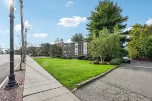 421 Bloomfield Ave, Verona, NJ 07044 - Photo 26