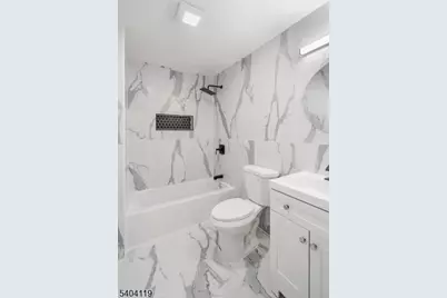 299 Halladay St, Jersey City, NJ 07304 - Photo 4