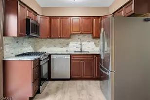 265 Spruce Ct, Raritan Township, NJ 08822 - Photo 10