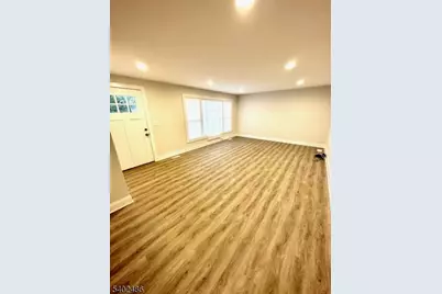 26 Garibaldi St, Bernardsville, NJ 07924 - Photo 4