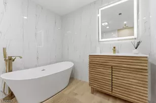 33 E Lincoln St, Verona, NJ 07044 - Photo 18