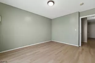 15 Wales Ave, Jersey City, NJ 07306 - Photo 8