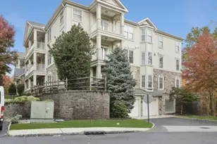 811 Holly Ln, Cedar Grove, NJ 07009 - Photo 2