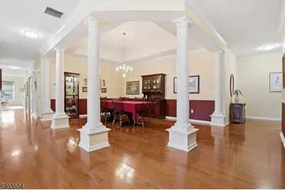 811 Holly Ln #811, Cedar Grove, NJ 07009 - Photo 8