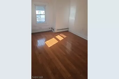 549 Avenue, Bayonne, NJ 07002 - Photo 12
