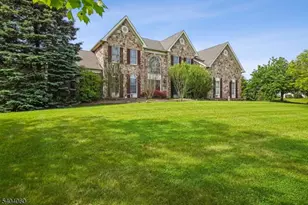 16 Surry Lane16, Franklin Township, NJ 08802 - Photo 2