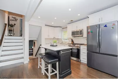 13 Bartle Rd, Franklin Township, NJ 08873 - Photo 8