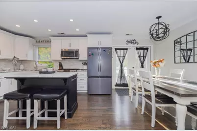 13 Bartle Rd, Franklin Township, NJ 08873 - Photo 6