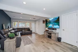 13 Bartle Rd, Franklin Township, NJ 08873 - Photo 12