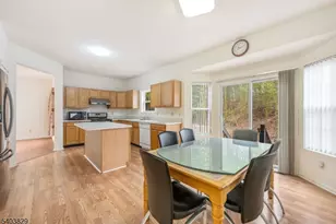 1 Winding Ridge Rd, Jefferson Township, NJ 07849 - Photo 10