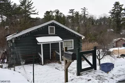 71 Dockerty Hollow Rd, West Milford, NJ 07480 - Photo 2