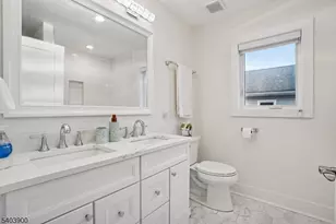 18 Glendale Ave, Livingston, NJ 07039 - Photo 36