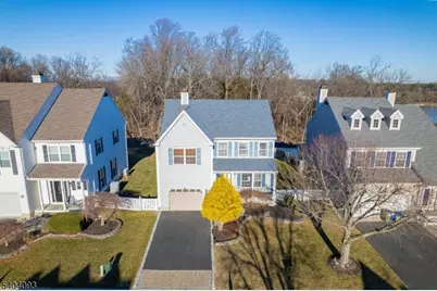 54 Magellan Way, Franklin Township, NJ 08823 - Photo 2