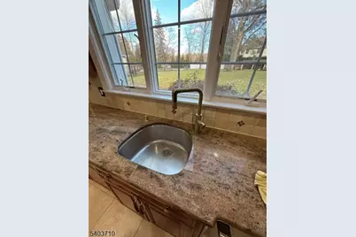 124 Coopers Ln, River Vale Township, NJ 07675 - Photo 10