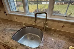 124 Coopers Ln, River Vale Township, NJ 07675 - Photo 10