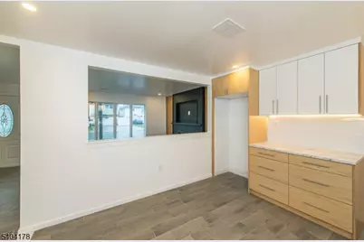 23 Liberty St, Saddle Brook Township, NJ 07663 - Photo 10