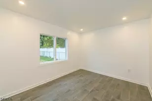 23 Liberty St, Saddle Brook Township, NJ 07663 - Photo 14