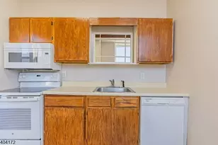 110 Cornelia St, Boonton Town, NJ 07005 - Photo 8