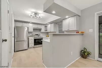 71 16th Ave #104, Newark, NJ 07103 - Photo 6