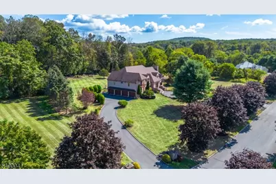 10 Sunny Ln, Green Township, NJ 07821 - Photo 1