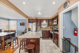 2563 Jackson Ave, Union Township, NJ 07083 - Photo 12