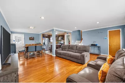 2563 Jackson Ave, Union Township, NJ 07083 - Photo 8