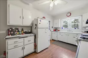 313 Warren Ave, Long Hill Township, NJ 07980 - Photo 10