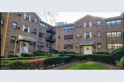 218 Prospect Ave #3c, Hackensack, NJ 07601 - Photo 1