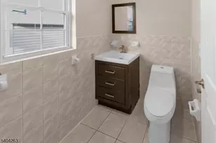 139 Inslee Pl, Elizabeth, NJ 07206 - Photo 8