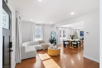 16 Cedar Pl, Hawthorne, NJ 07506 - Photo 4