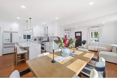 16 Cedar Pl, Hawthorne, NJ 07506 - Photo 8