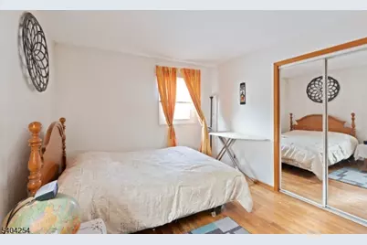 220 Montrose Ave, South Plainfield, NJ 07080 - Photo 8