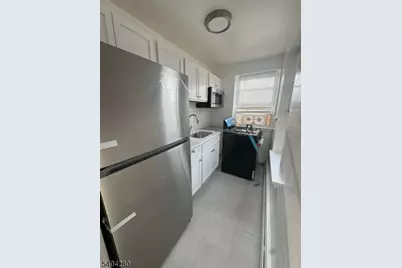 711 Plainfield Ave #2L, Plainfield, NJ 07060 - Photo 1