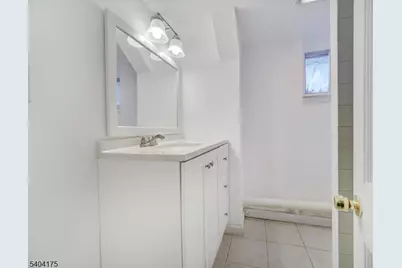 812 Washington Ave, Linden, NJ 07036 - Photo 12