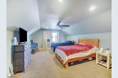 812 Washington Ave, Linden, NJ 07036 - Photo 10