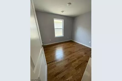 201 Schuyler Ave, Newark, NJ 07112 - Photo 10