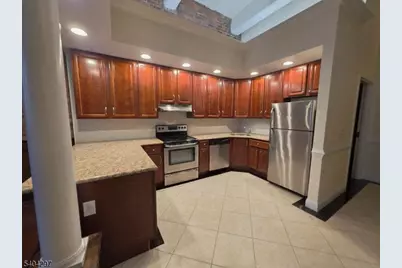 31-33 Market St #302, Morristown, NJ 07960 - Photo 2