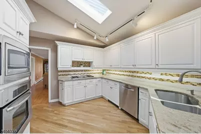 119 Herrick, Wayne Twp., NJ 07470 - Photo 16