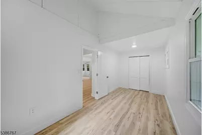 330 Springbrook Trl, Sparta Township, NJ 07871 - Photo 14