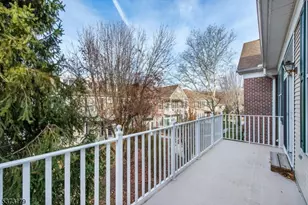 511 4 Seasons Dr, Wayne, NJ 07470 - Photo 4