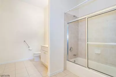 511 Four Seasons Dr #511, Wayne, NJ 07470 - Photo 12