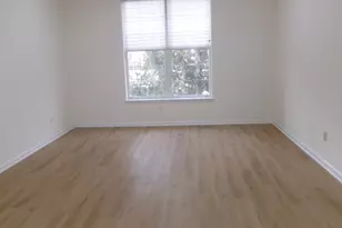 511 4 Seasons Dr, Wayne, NJ 07470 - Photo 20