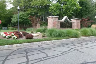 511 4 Seasons Dr, Wayne, NJ 07470 - Photo 2